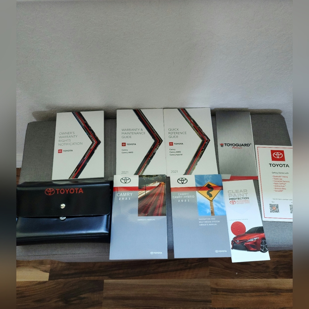 2021 TOYOTA CAMRY & NAVIGATION OWNERS MANUAL OPERATORS USER GUIDE BOOK SET